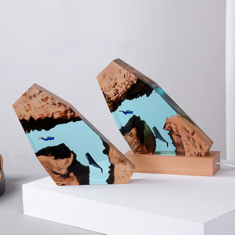 새로운 수중 동굴 고래 다이버 홈 데스크 장식품 원목  - Resin Art For Anniversary Gift 리뷰 및 가격